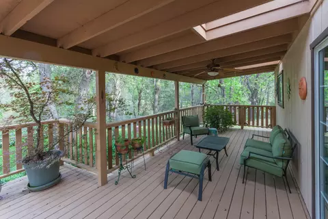 9681 Swasey Dr, Redding, CA 96001 photo 21