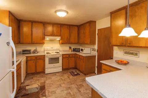 9681 Swasey Dr, Redding, CA 96001 photo 8