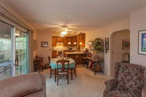 9681 Swasey Dr, Redding, CA 96001 photo 6