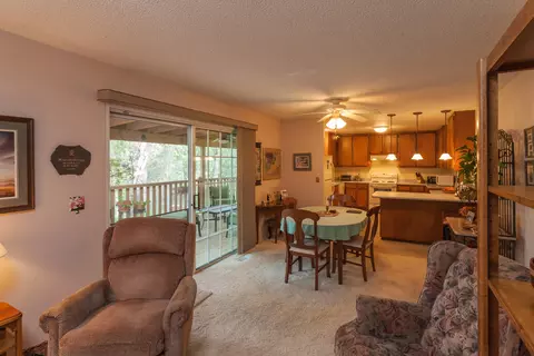 9681 Swasey Dr, Redding, CA 96001 photo 5