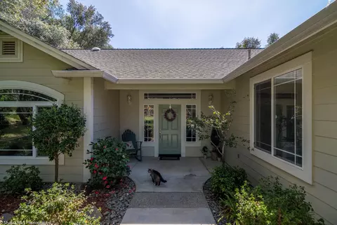 20887 Old 44 Dr, Redding, CA 96003 photo 2