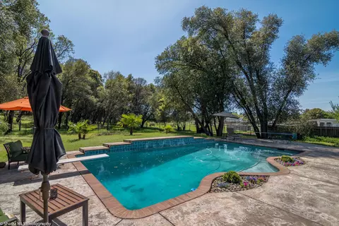 20887 Old 44 Dr, Redding, CA 96003 photo 4