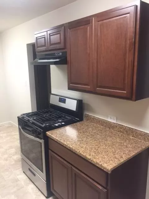 2566 Russell St, Redding, CA 96001 photo 10