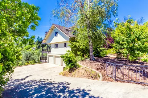 655 Royal Oaks Dr, Redding, CA 96001 photo 41