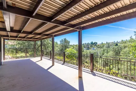 655 Royal Oaks Dr, Redding, CA 96001 photo 42