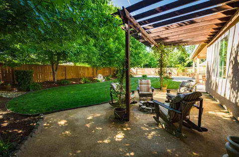 4516 Yellowstone Dr, Redding, CA 96002 photo 9
