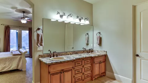 9184 Silver King Rd, Redding, CA 96001 photo 14