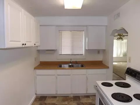 3060 South St, Redding, CA 96001 photo 11