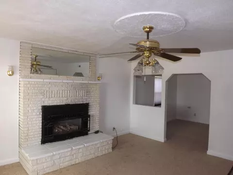 3060 South St, Redding, CA 96001 photo 4