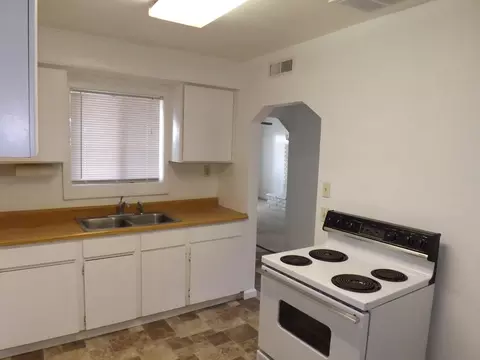 3060 South St, Redding, CA 96001 photo 12