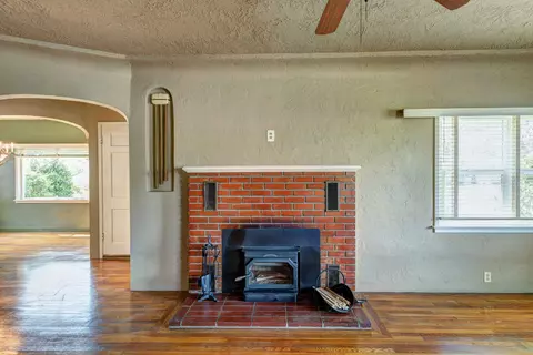 782 South St, Redding, CA 96001 photo 14