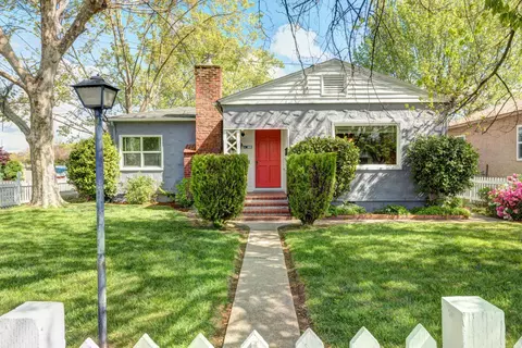 782 South St, Redding, CA 96001 photo 1