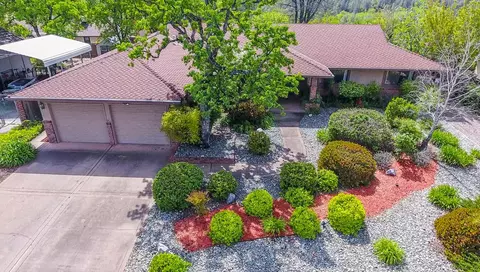 2947 Panorama Dr, Redding, CA 96003 photo 1