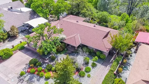 2947 Panorama Dr, Redding, CA 96003 photo 2