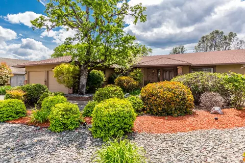 2947 Panorama Dr, Redding, CA 96003 photo 4