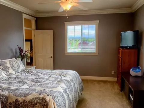 2097 Hedgerow Ave, Redding, CA 96003 photo 25