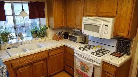 3755 Fairoaks Ct, Redding, CA 96001 photo 8