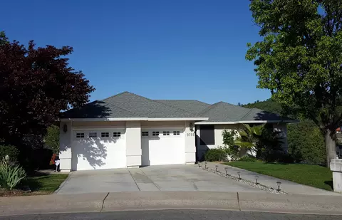 3755 Fairoaks Ct, Redding, CA 96001 photo 3