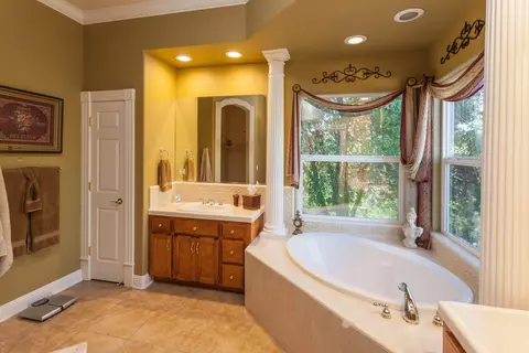 15527 Mountain Shadows Dr, Redding, CA 96001 photo 45