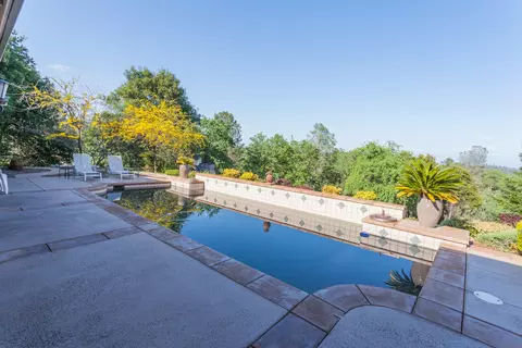 15527 Mountain Shadows Dr, Redding, CA 96001 photo 55