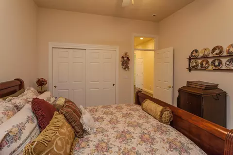 15527 Mountain Shadows Dr, Redding, CA 96001 photo 41