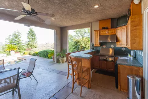 15527 Mountain Shadows Dr, Redding, CA 96001 photo 52