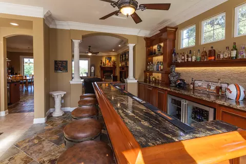 15527 Mountain Shadows Dr, Redding, CA 96001 photo 2