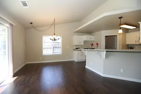3393 Nathan Dr, Anderson, CA 96007 photo 6