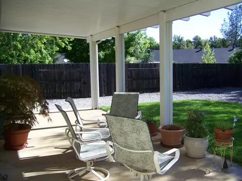 1365 Hermitage Ct, Redding, CA 96002 photo 21