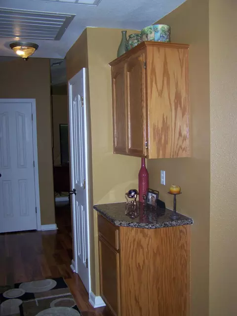 1365 Hermitage Ct, Redding, CA 96002 photo 12