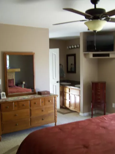 1365 Hermitage Ct, Redding, CA 96002 photo 15
