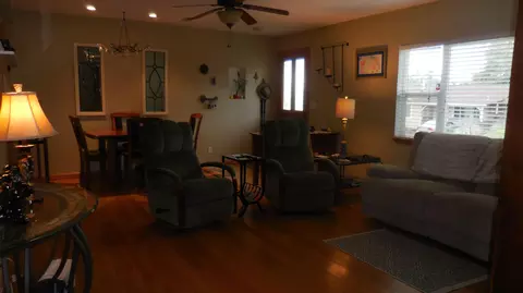 1006 3rd St, Redding, CA 96002 photo 6