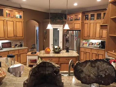 4175 Cloverway Dr, Redding, CA 96002 photo 3