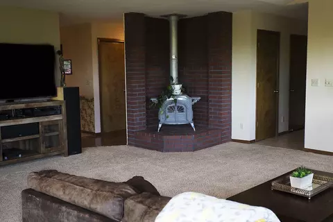 3615 Terra Ln, Redding, CA 96001 photo 5