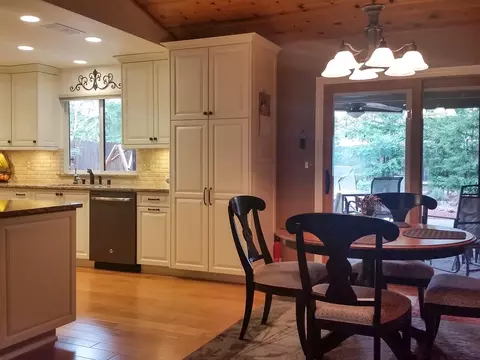 1802 Kildare Dr, Redding, CA 96001 photo 7