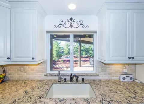 1802 Kildare Dr, Redding, CA 96001 photo 10