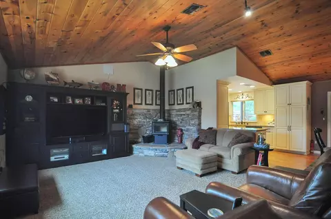 1802 Kildare Dr, Redding, CA 96001 photo 3