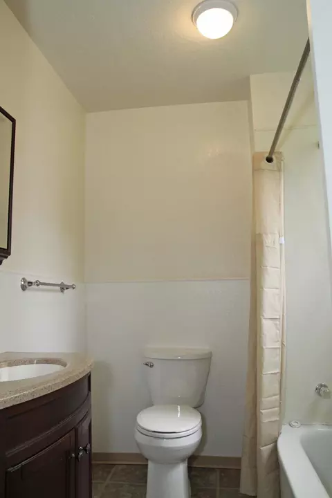 1238 Walnut Ave, Redding, CA 96001 photo 9