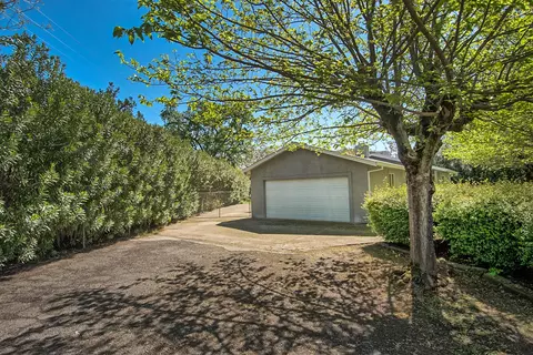 4367 E Bonnyview Rd, Redding, CA 96001 photo 7