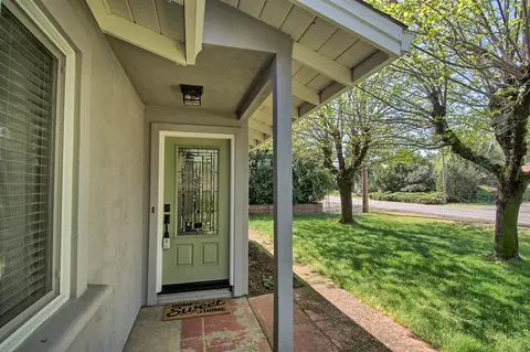 4367 E Bonnyview Rd, Redding, CA 96001 photo 6