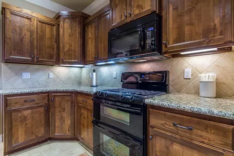 3292 Laver St, Redding, CA 96002 photo 10