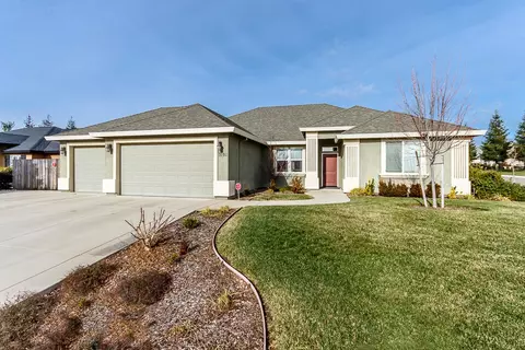 3292 Laver St, Redding, CA 96002 photo 36