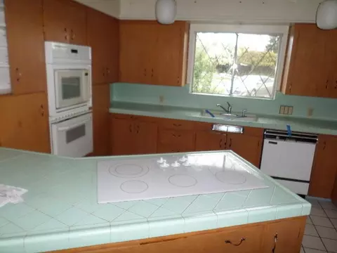 5240 Huntington Dr, Redding, CA 96002 photo 2