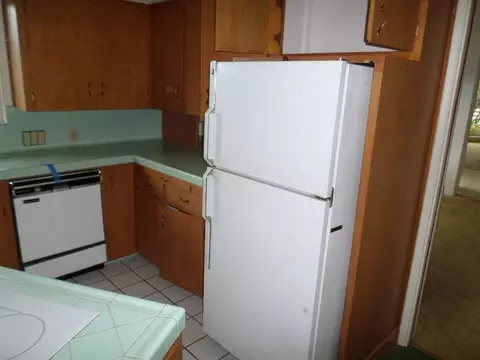 5240 Huntington Dr, Redding, CA 96002 photo 3