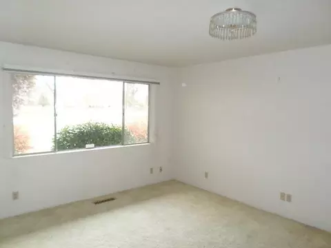 5240 Huntington Dr, Redding, CA 96002 photo 11