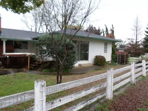 5240 Huntington Dr, Redding, CA 96002 photo 20