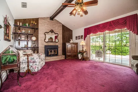 8855 Whispering Oaks Rd, Redding, CA 96002 photo 10