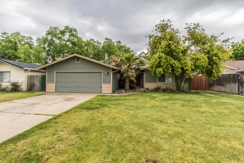 6885 Hemlock St, Redding, CA 96001 photo 1