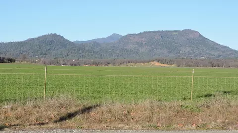 20433 Portero Dr, Redding, CA 96003 photo 9