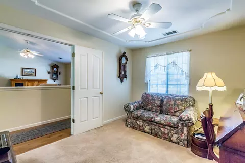 878 Fountain Cir, Redding, CA 96003 photo 15